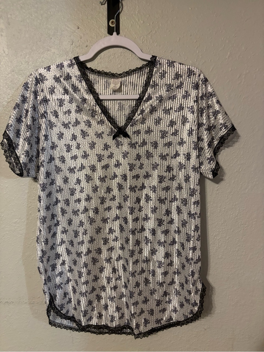 Vintage Petra Fashions White and Black Floral Ribbed V-Neck Lace-Trim Camisole